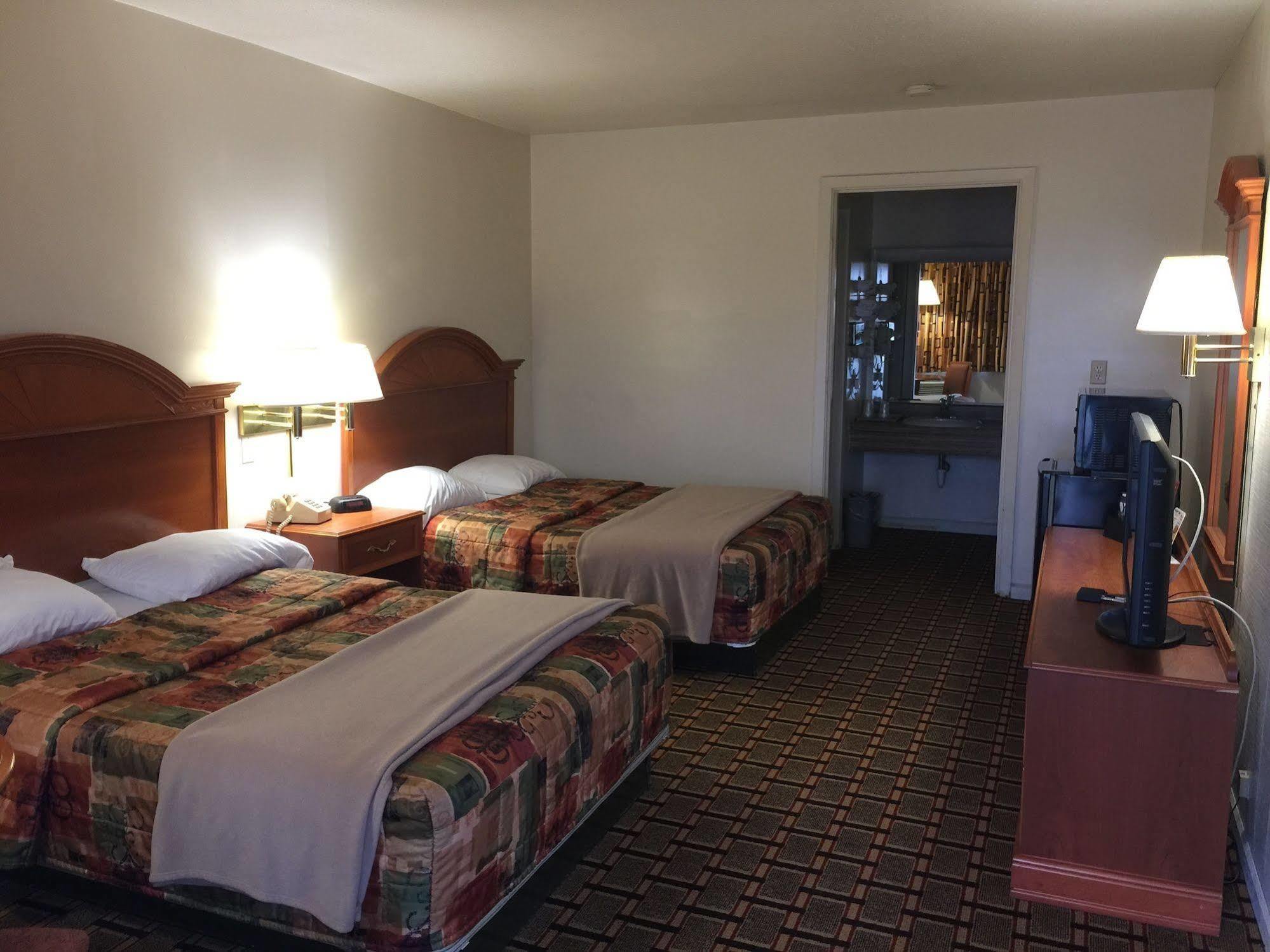 Budget Inn Daleville エクステリア 写真